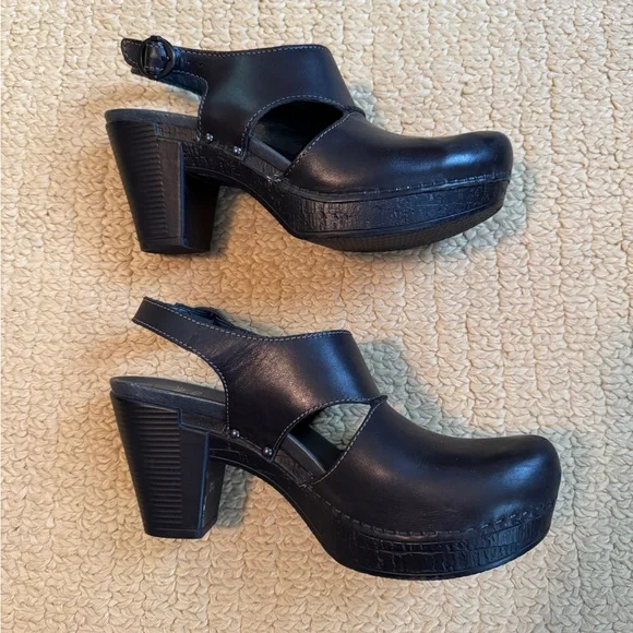 Dansko Riley Clogs Slingback Heels Euro Size 39
= US 8.5 - 9 Black Leather - Picture 3 of 9